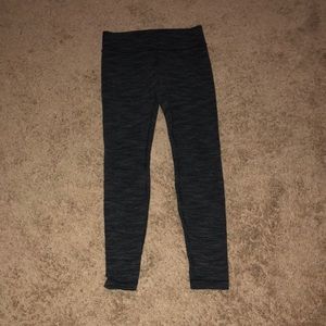 Black and gray lululemon legging